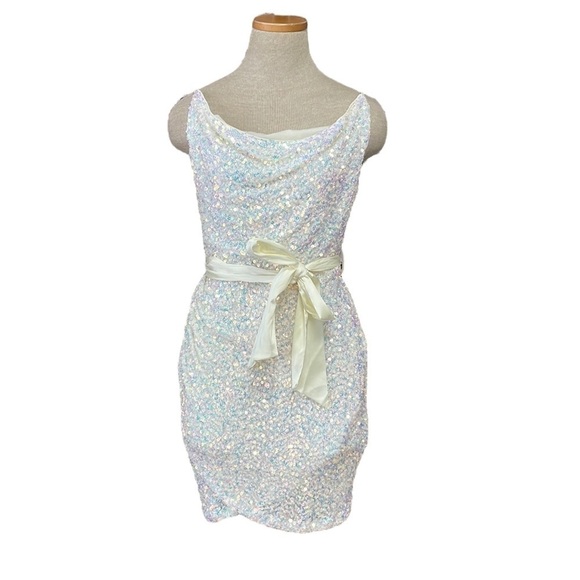 Mable Dress NWT Mini Sequin Sleeveless Scoop Neck Off White Pink Size Small - Picture 3 of 15